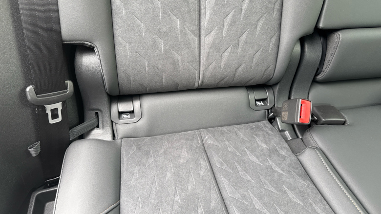 CUPRA Terramar 1.5 eTSI 150 V2 5dr DSG Petrol Hatchback